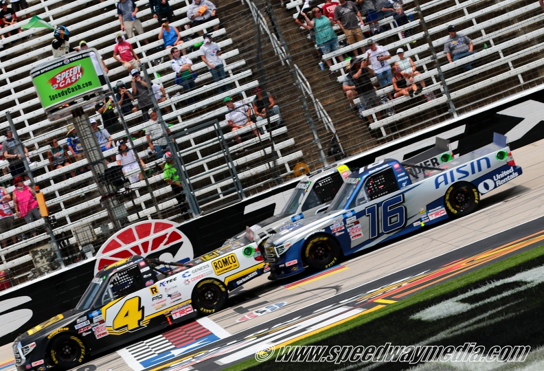 Camping World Truck - SpeedyCash.com 220 - Texas - photo by Ron Olds - sm8 
