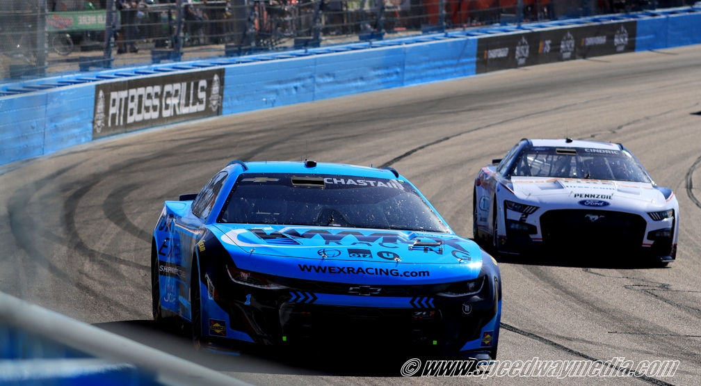 Ross Chastain leads Austin Cindric